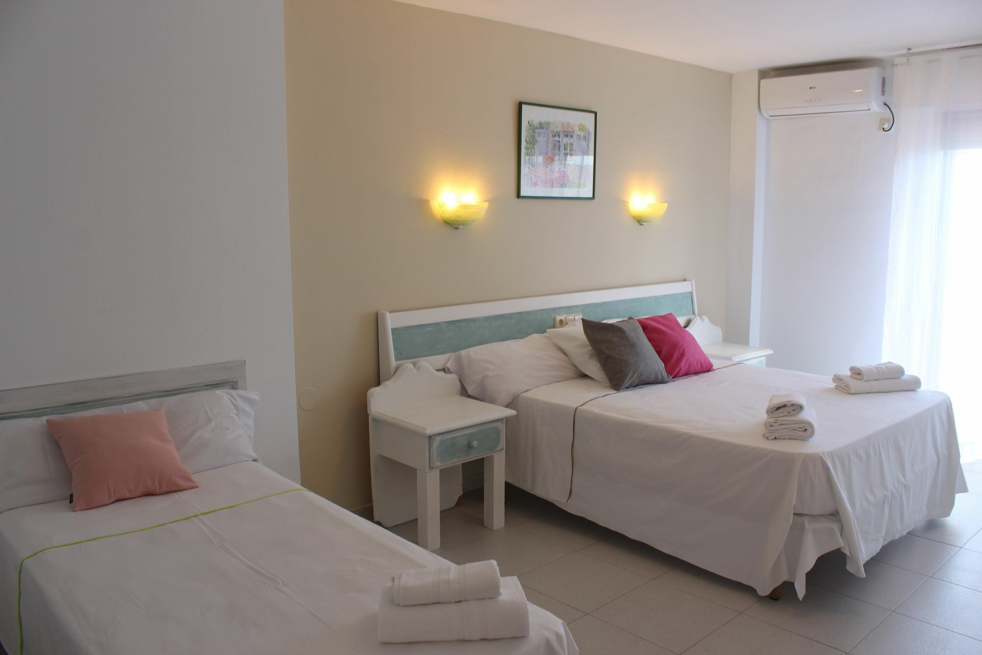 Hostal La Torre Almunecar Exterior photo